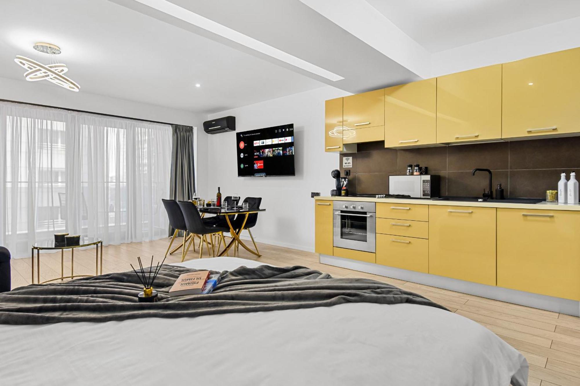 With Balcony And Self Check-in Rh Living Appartamento Bucarest